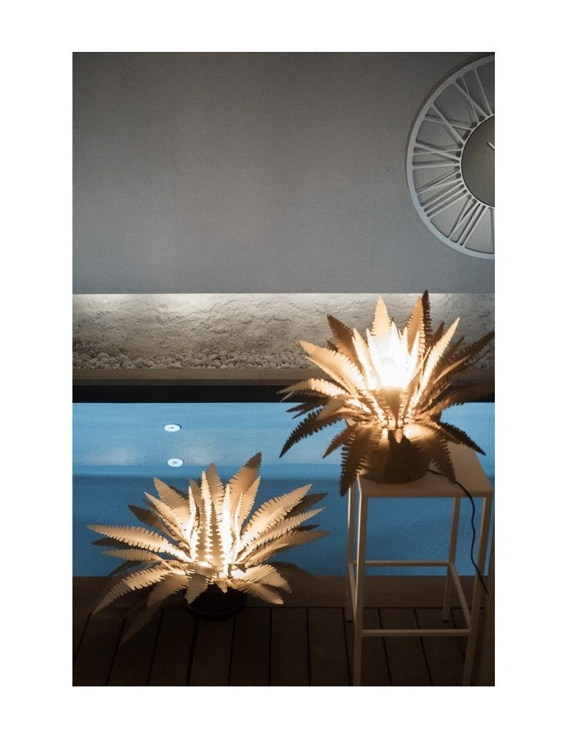 Petite lampe à poser design Fougère en métal – Motif végétal