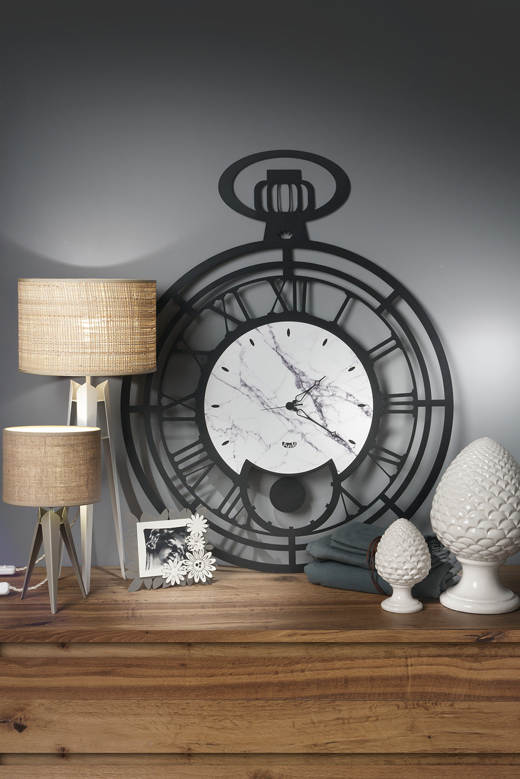 Orologio da parete di design cipollone Mega
