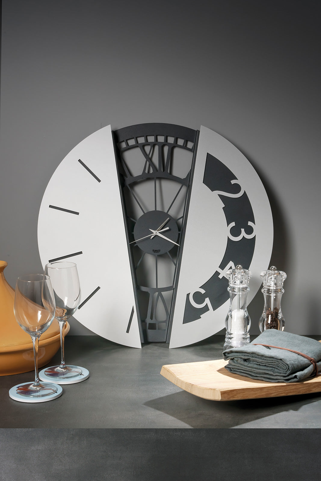 Horloge murale design Metamorphosi