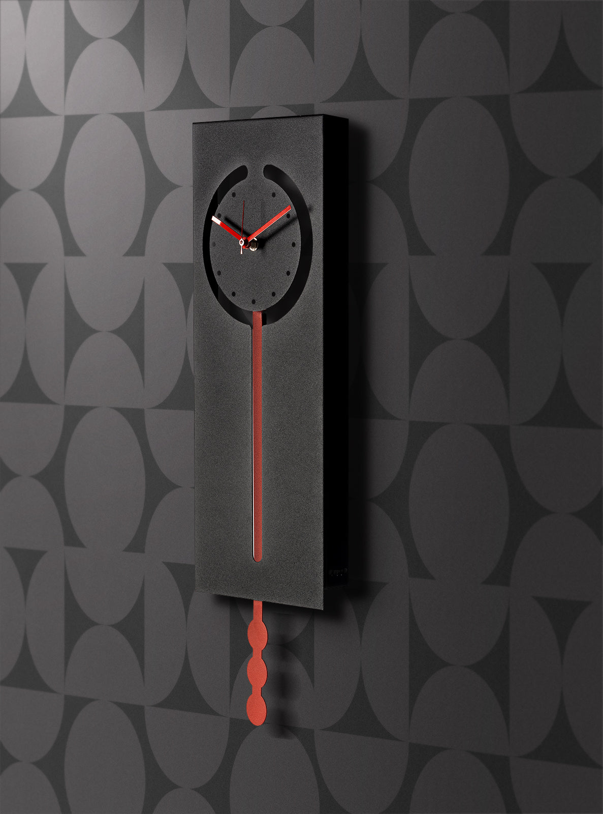Orologio a pendolo Omega nero/rosso ambientata