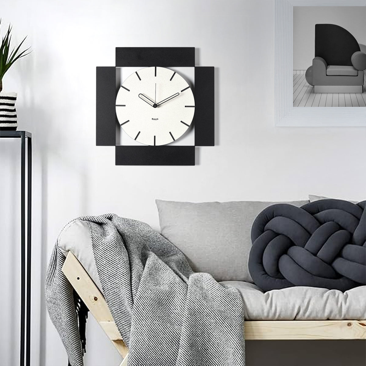 Radical minimal wall clock