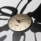 Dettaglio quadrante orologio Shodo Arti&Mestieri con finitura velour bronzo satinato e lancette nere