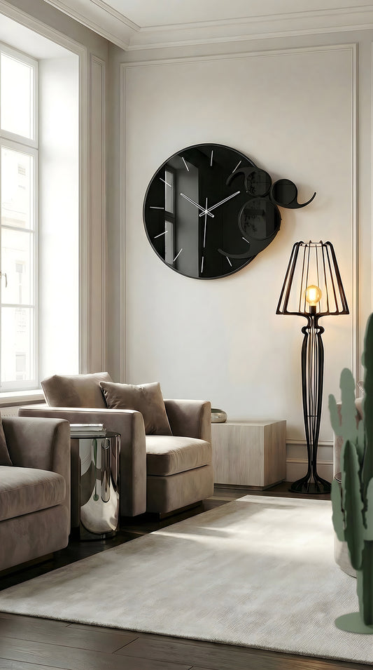 Orologio Apostrofo vetro specchiato nero Arti&Mestieri in soggiorno moderno luminoso