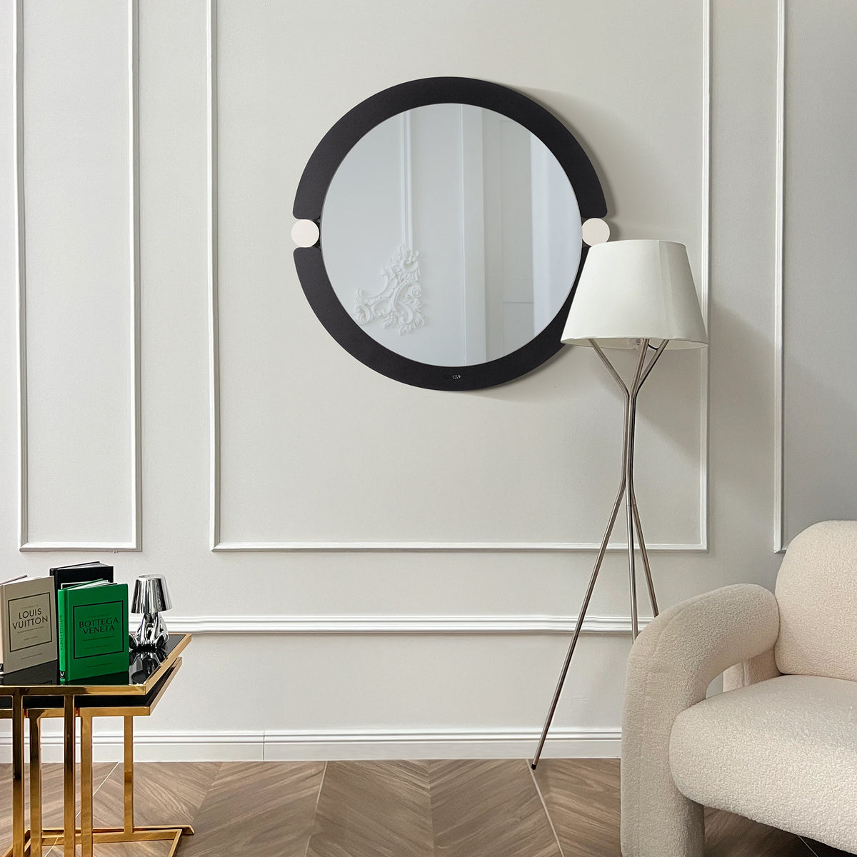 Foto dello specchio da parete di design moderno Alchimia tondo di colore nero/avorio