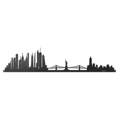 Vista frontale della grande silhouette in ferro raffigurante la città di New York, Skyline New York di 100 cm di larghezza. Arti&Mestieri.