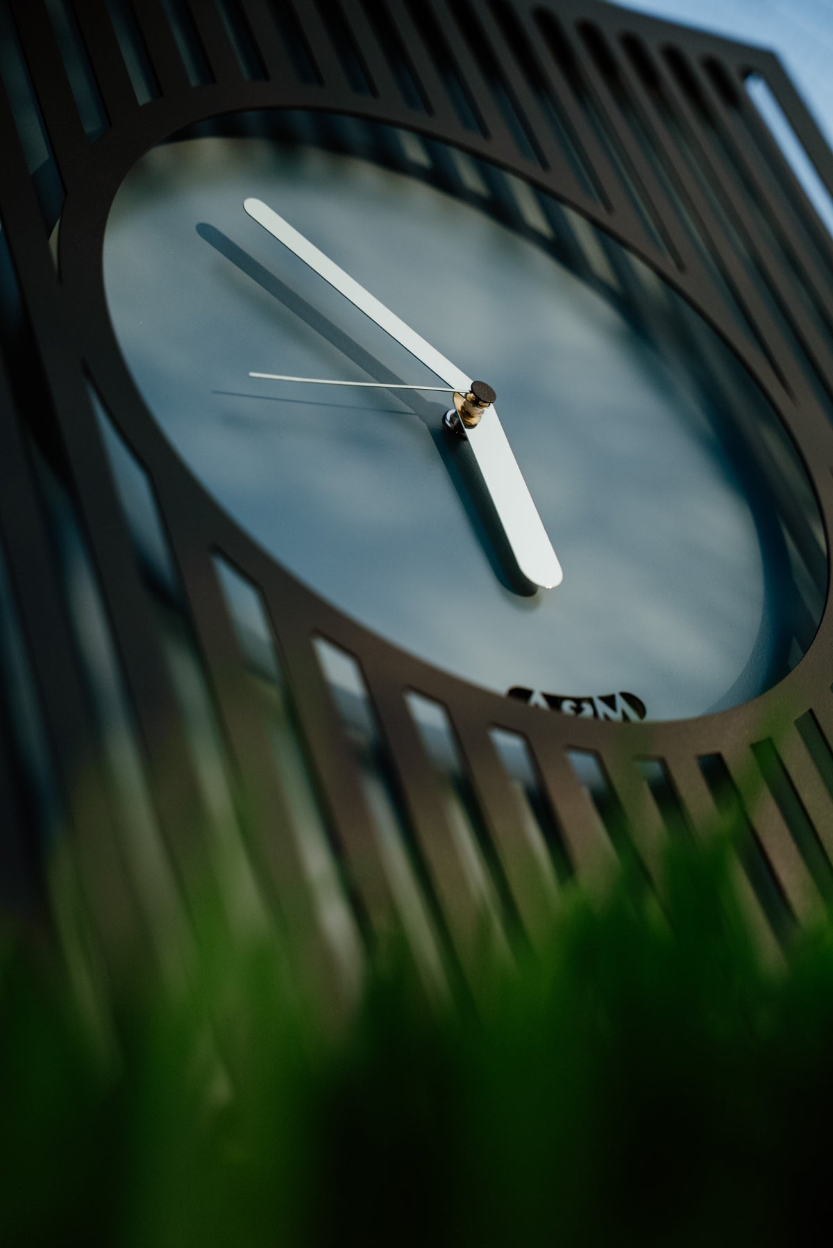 Tiffany Elegant Wall Clock Large